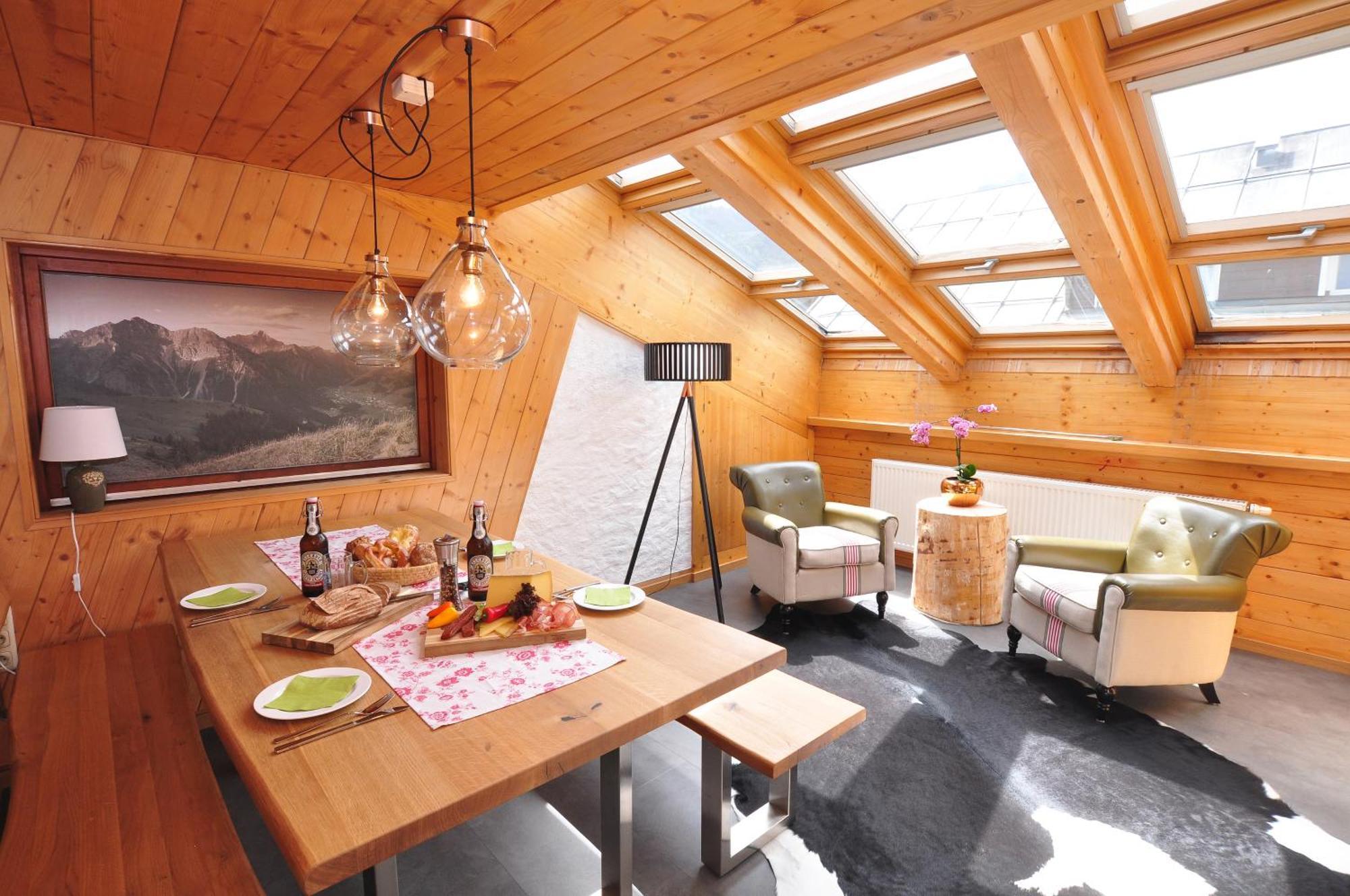 Alp-Chalet Hirschegg  Pokoj fotografie